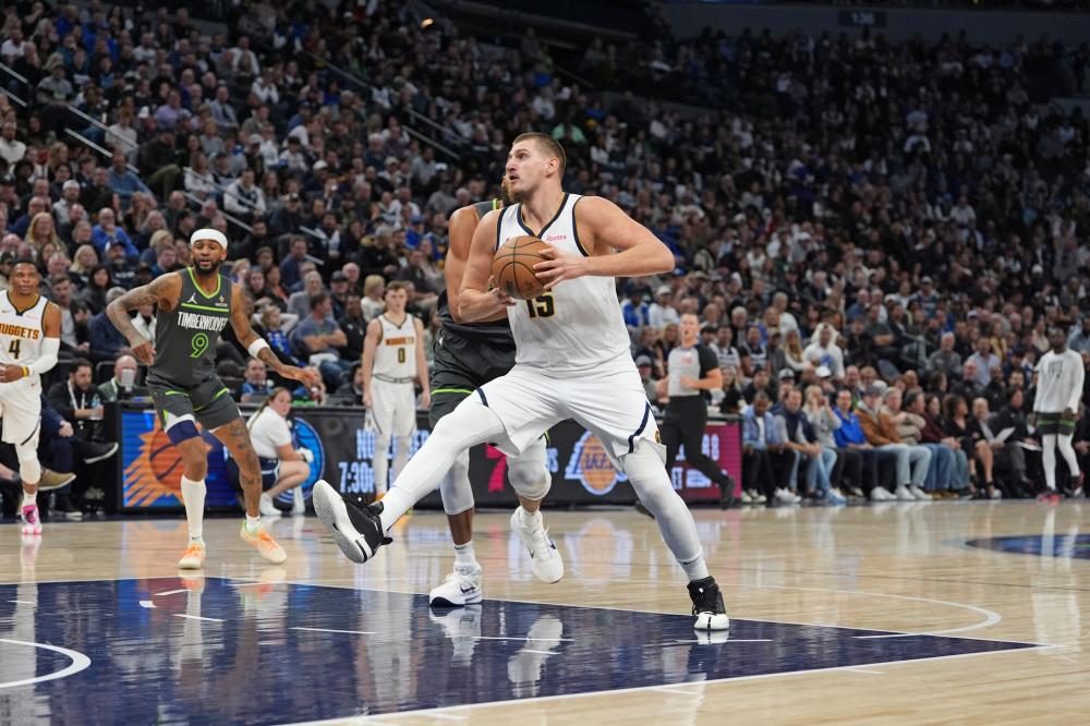 或三后卫体 或三后卫体