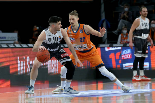 一个里程碑 一个里程碑