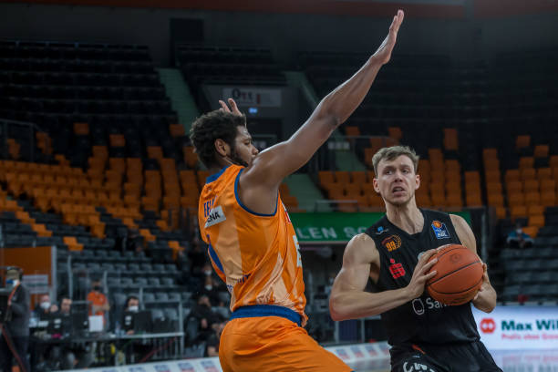 的左脚扫射 的左脚扫射