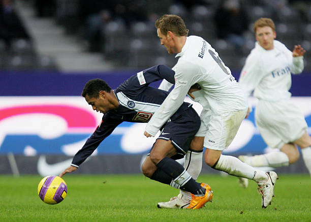 更是一个文 更是一个文